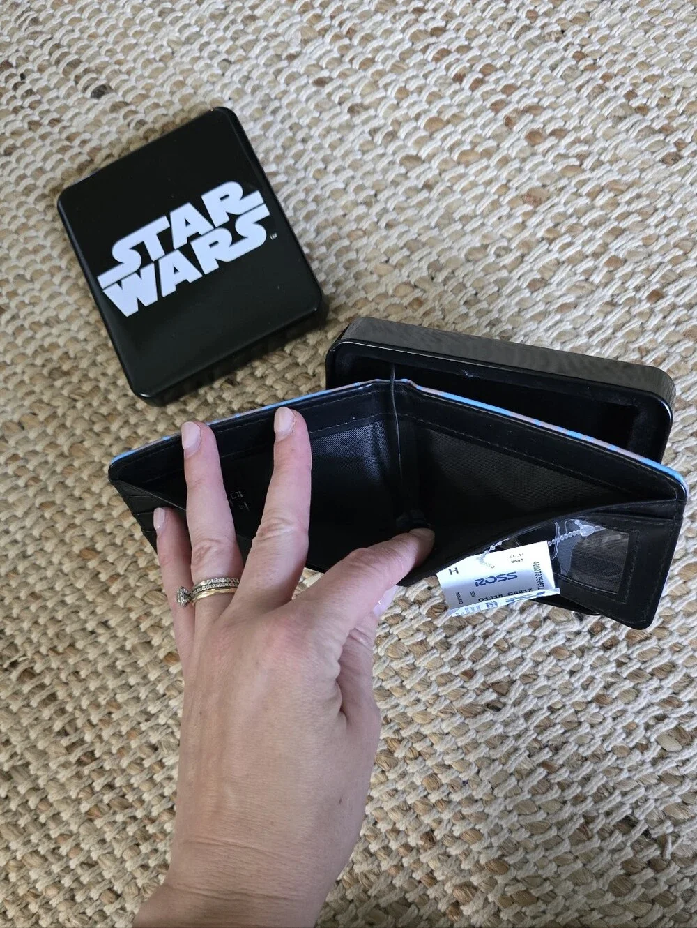 NWT! Star Wars R2-D2 Wallet in Blue and White with Logo Tin